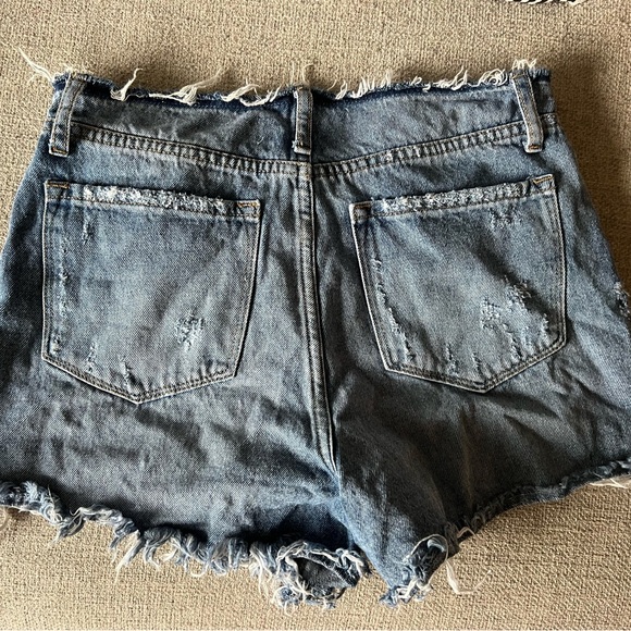 Frankie Boyfriend frayed waist distressed denim short - Picture 4 of 6